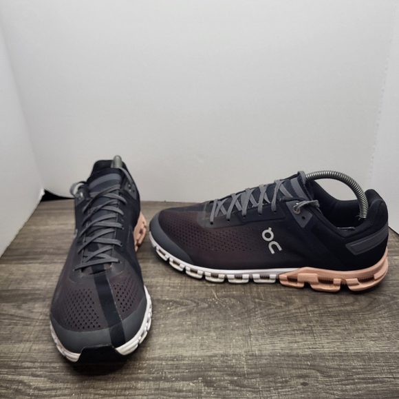 On Running Shoes - On Cloudflow Women's 10 Gray Pink Outdoor Athletic Running Sneakers